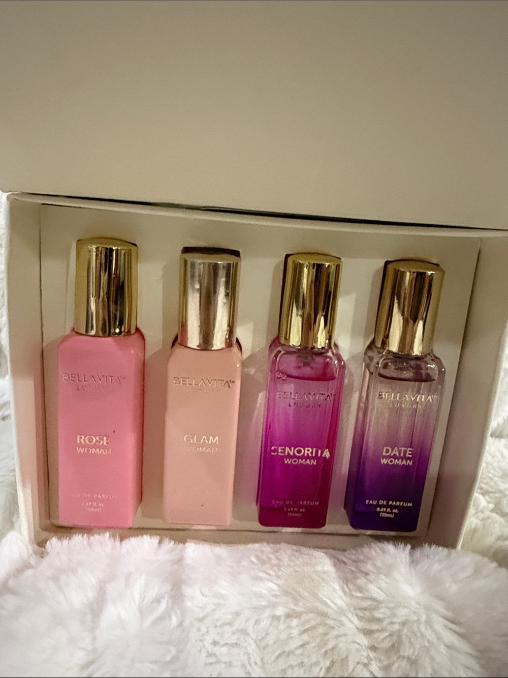 Bella Vita Women's Pink and Purple Mini Perfume Set - Picture 2 of 4